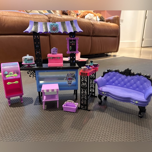 Other - Monster High coffee shop play set
